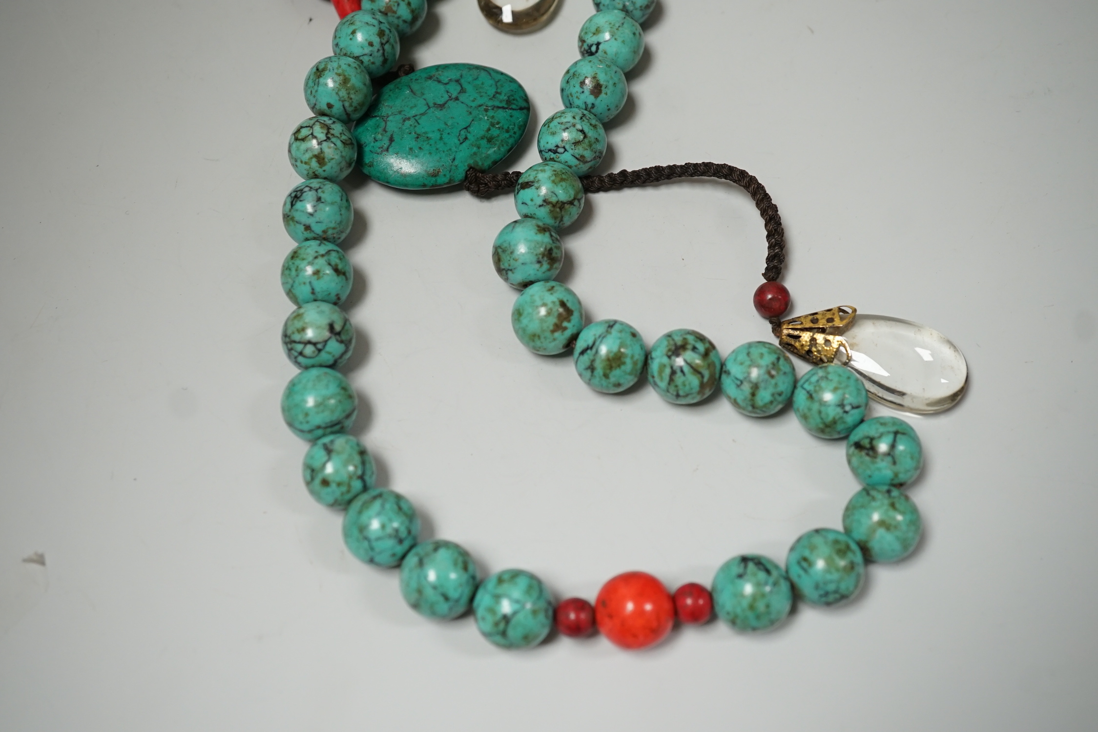 A Chinese turquoise beads court style necklace